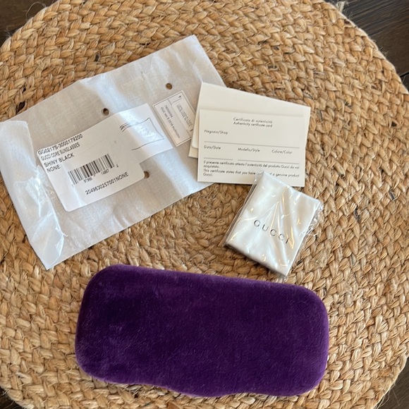 NWT GUCCI GG0217S Trendy cat-eye style plastic antique temples black sunglasses - Picture 6 of 9